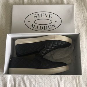 ECENTRCQ BLACK SIZE 9 Steve maddens